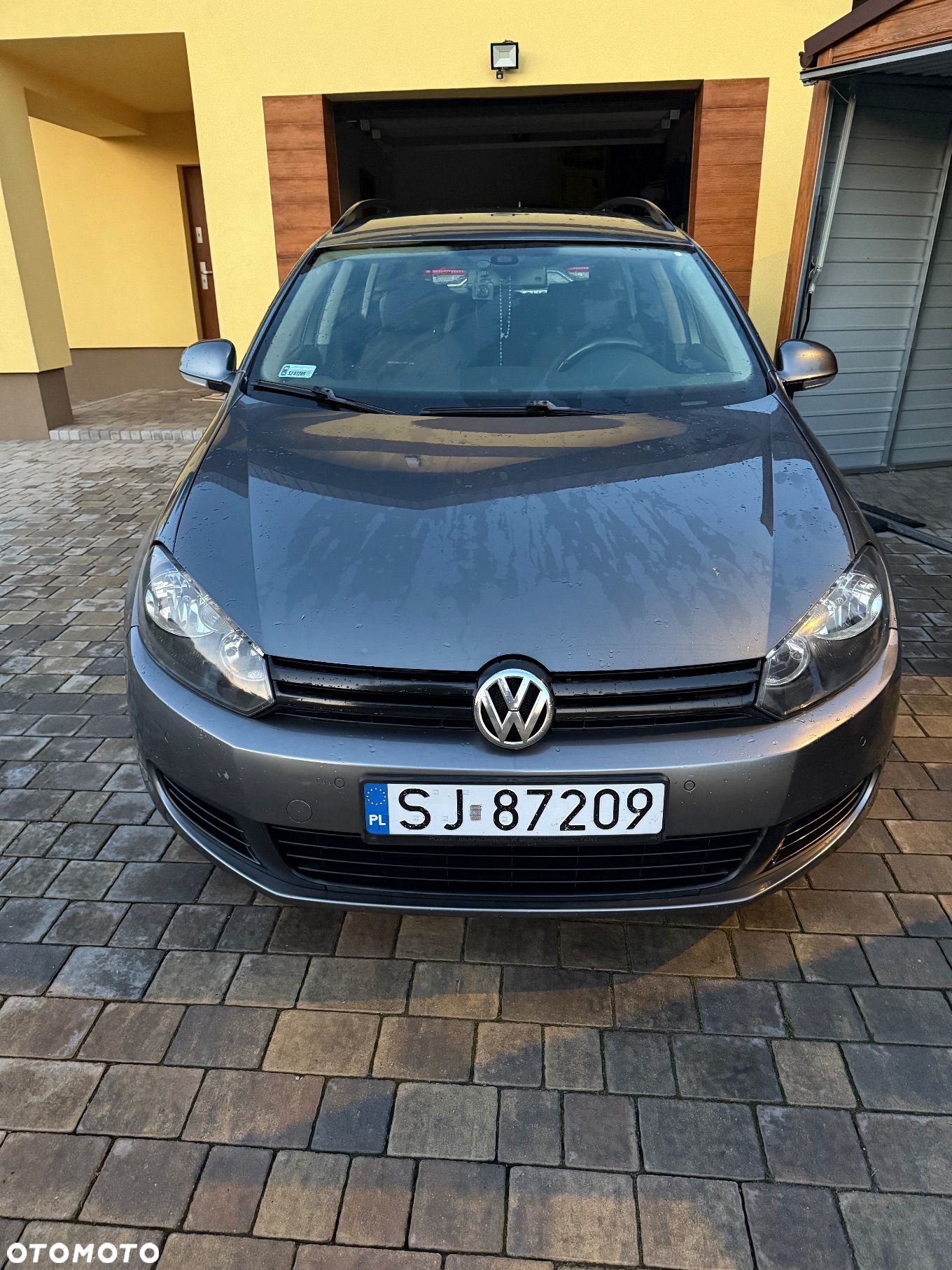 Volkswagen Golf VI 1.6 TDI BlueMot Comfortline - 1