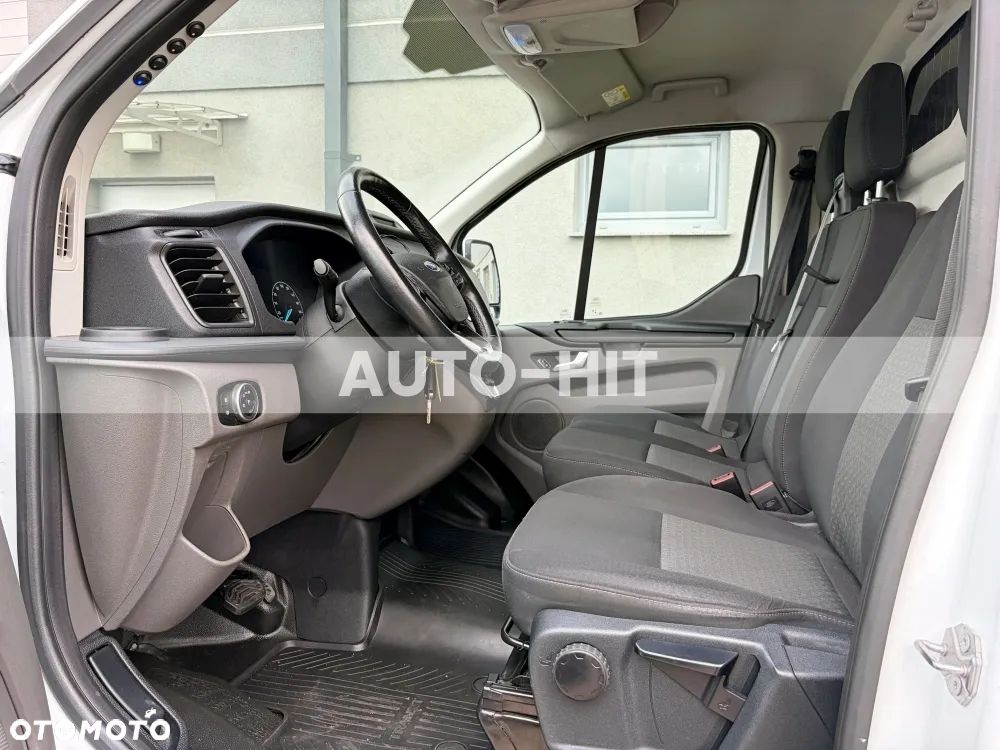 Ford Transit - 25