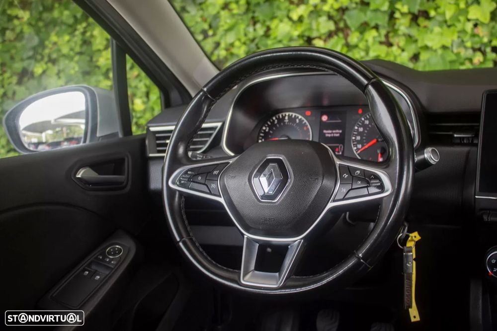 Renault Clio 1.0 TCe Exclusive - 17