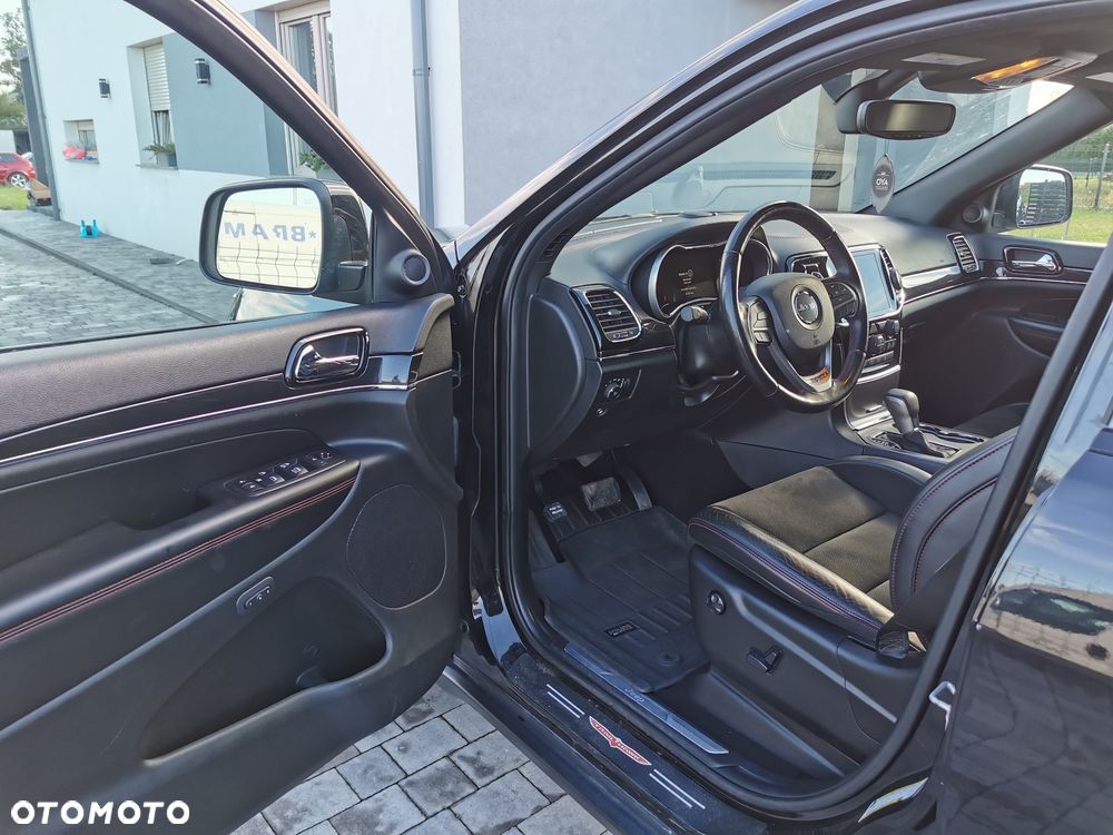 Jeep Grand Cherokee - 18