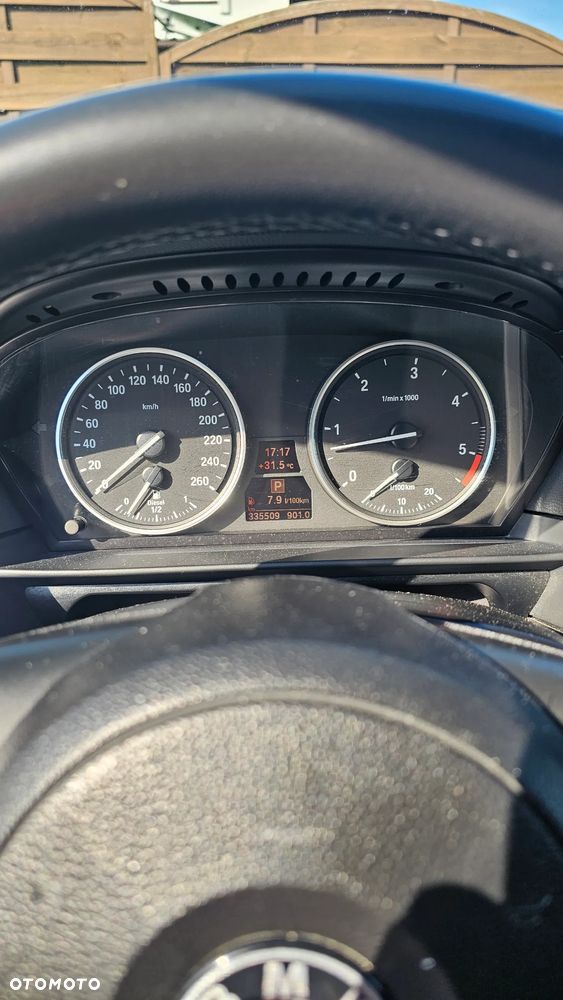 BMW Seria 5 530d xDrive - 7
