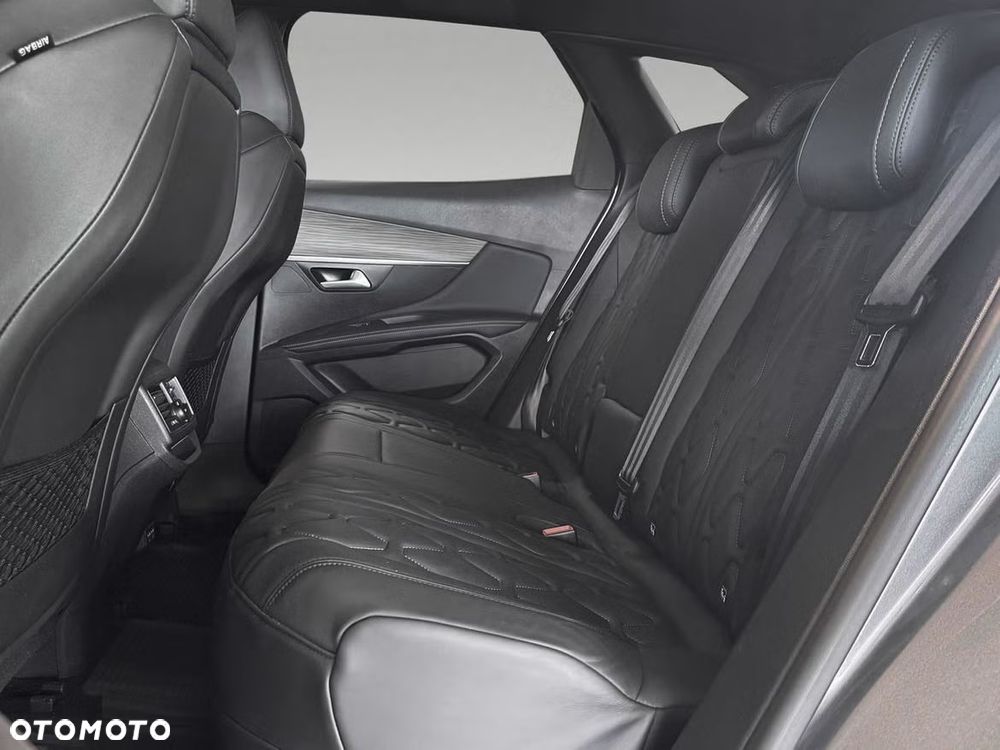 Peugeot 3008 1.6 PureTech HYbrid4 GT Line S&S EAT8 - 17
