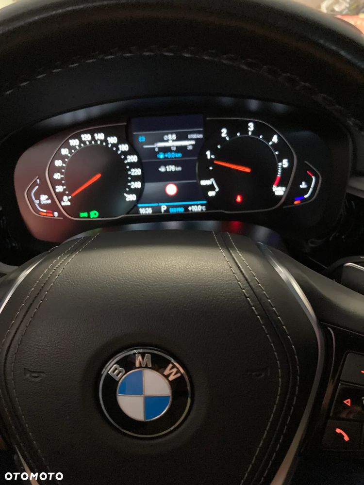 BMW Seria 5 520d - 11