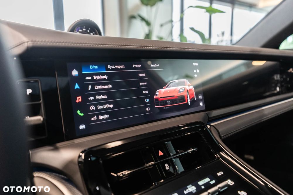 Porsche Panamera 4 - 22