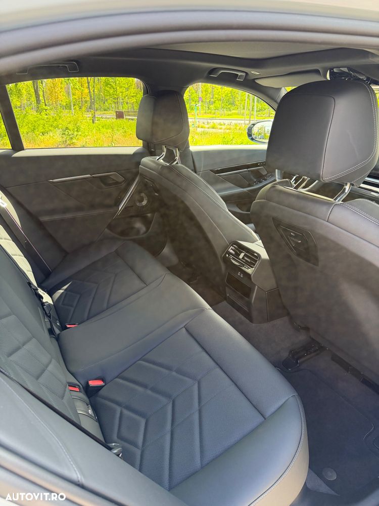 BMW Seria 5 520d Aut. - 8