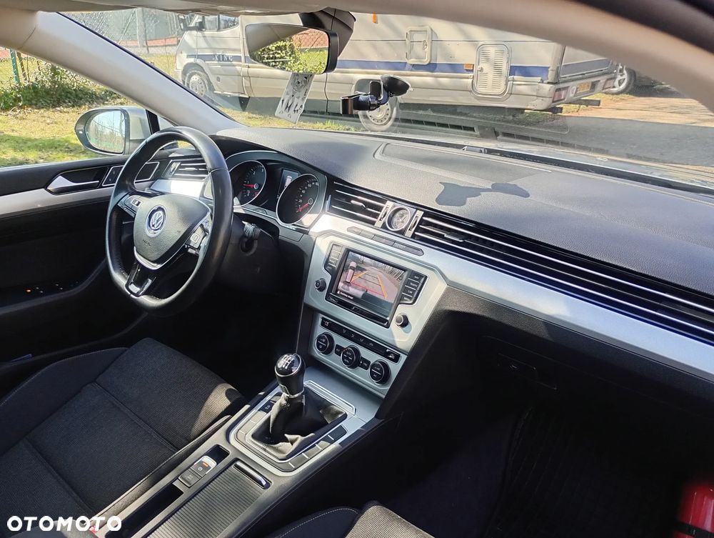 Volkswagen Passat 2.0 TDI BMT Comfortline - 8