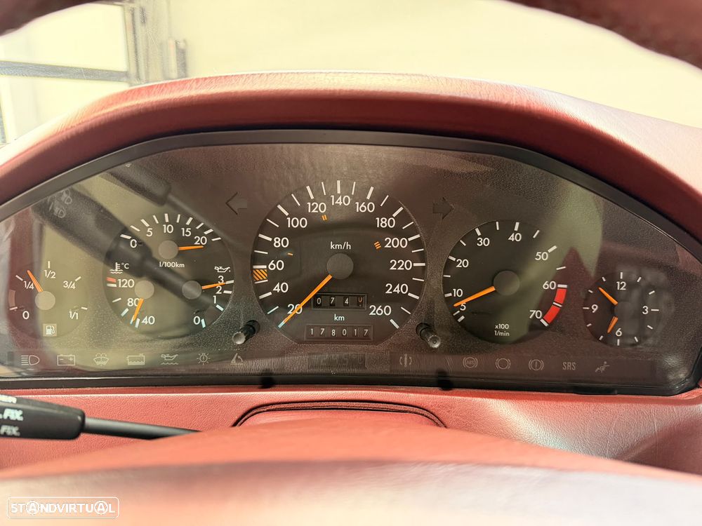 Mercedes-Benz SL 500 Standard - 24