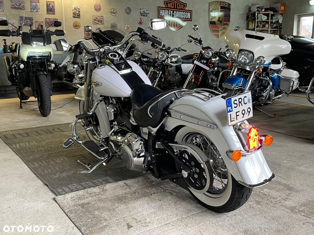 Harley-Davidson Softail Deluxe - 4