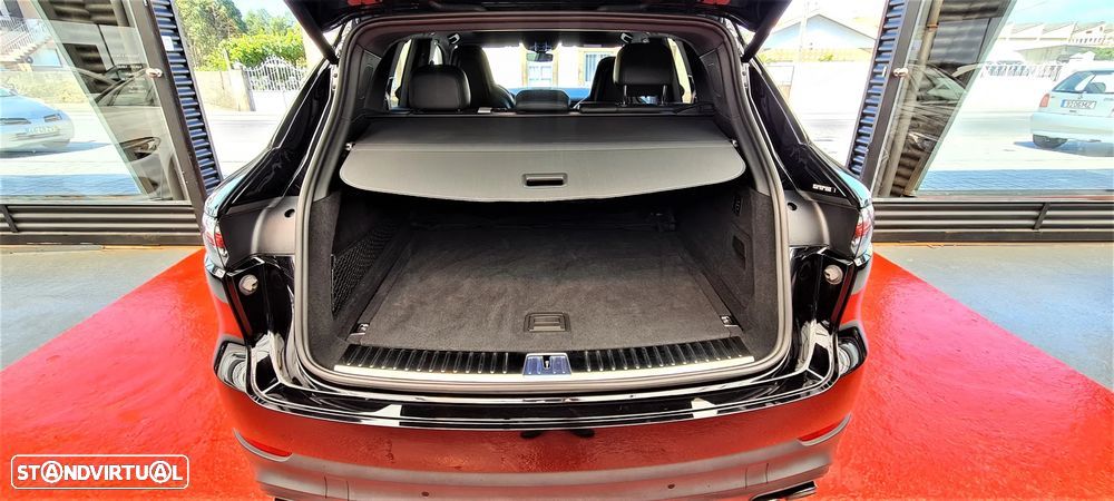 Porsche Cayenne Coupé E-Hybrid - 6