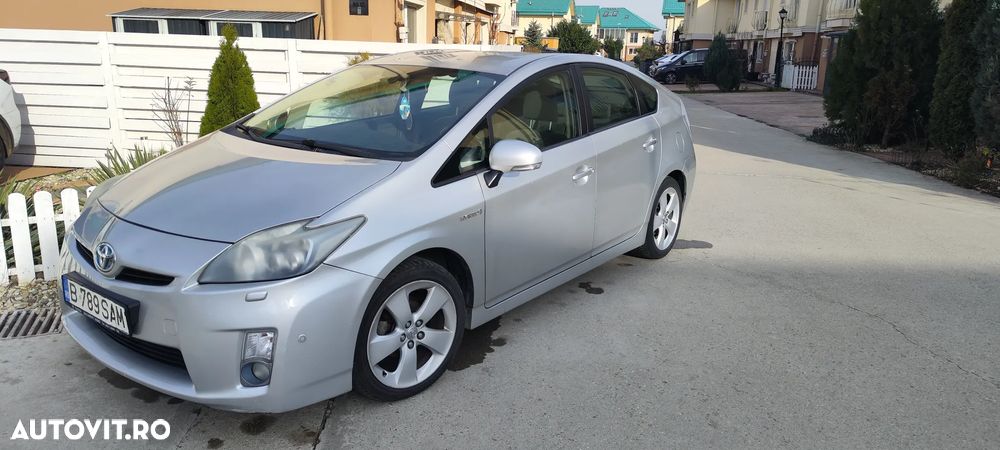 Toyota Prius (Hybrid) Luna - 5