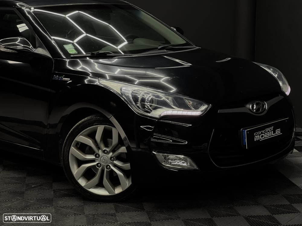 Hyundai Veloster - 3