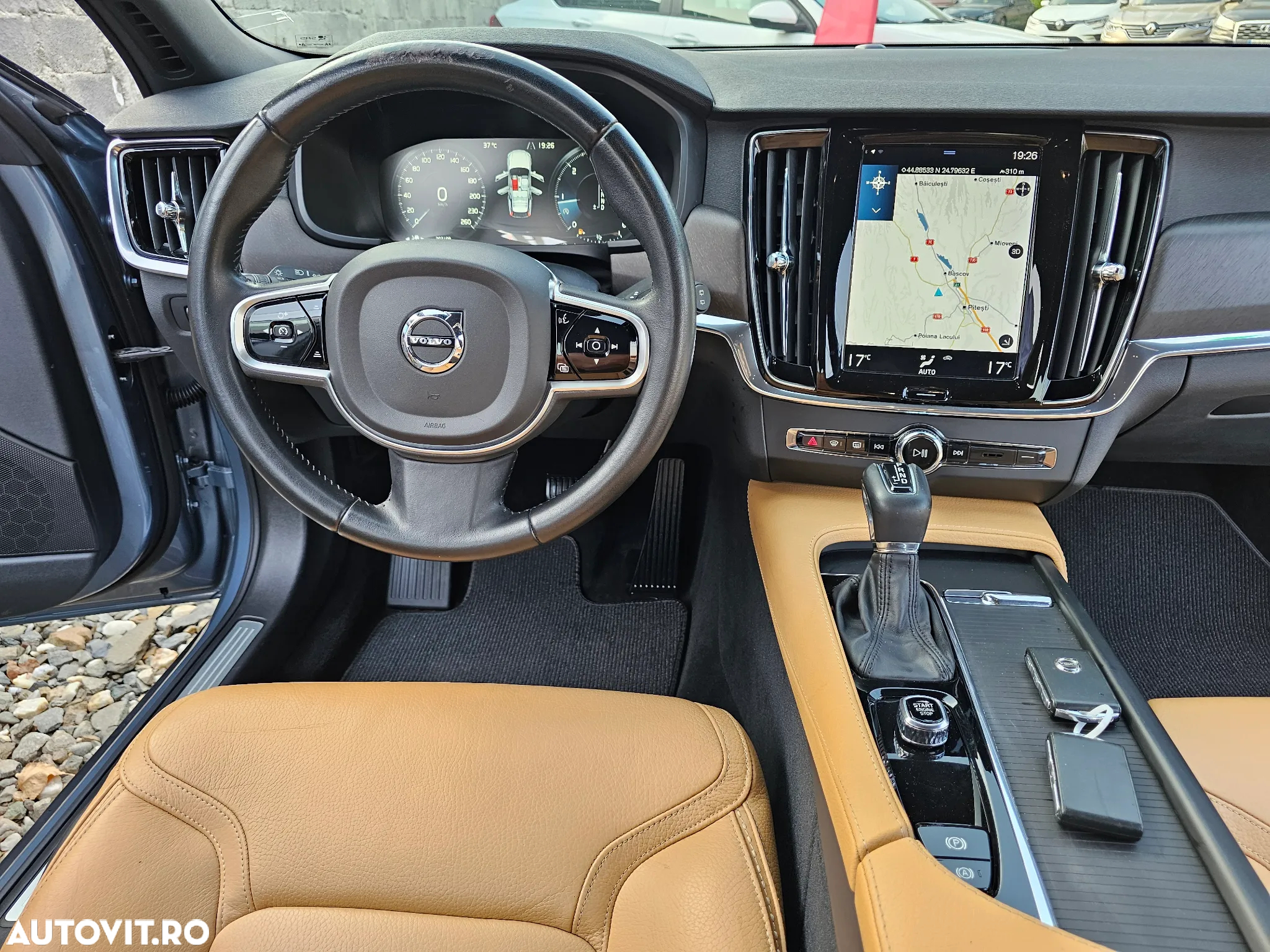 Volvo V90 Cross Country D4 AWD Geartronic Pro - 32