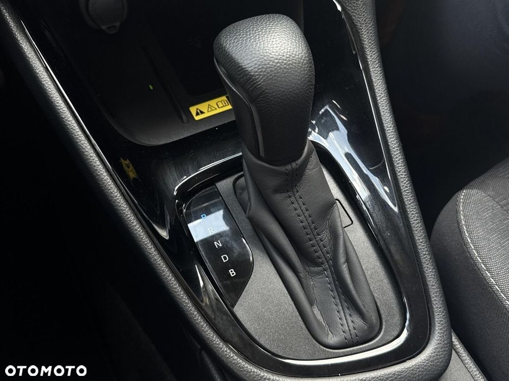 Toyota Yaris Hybrid 1.5 Style - 27