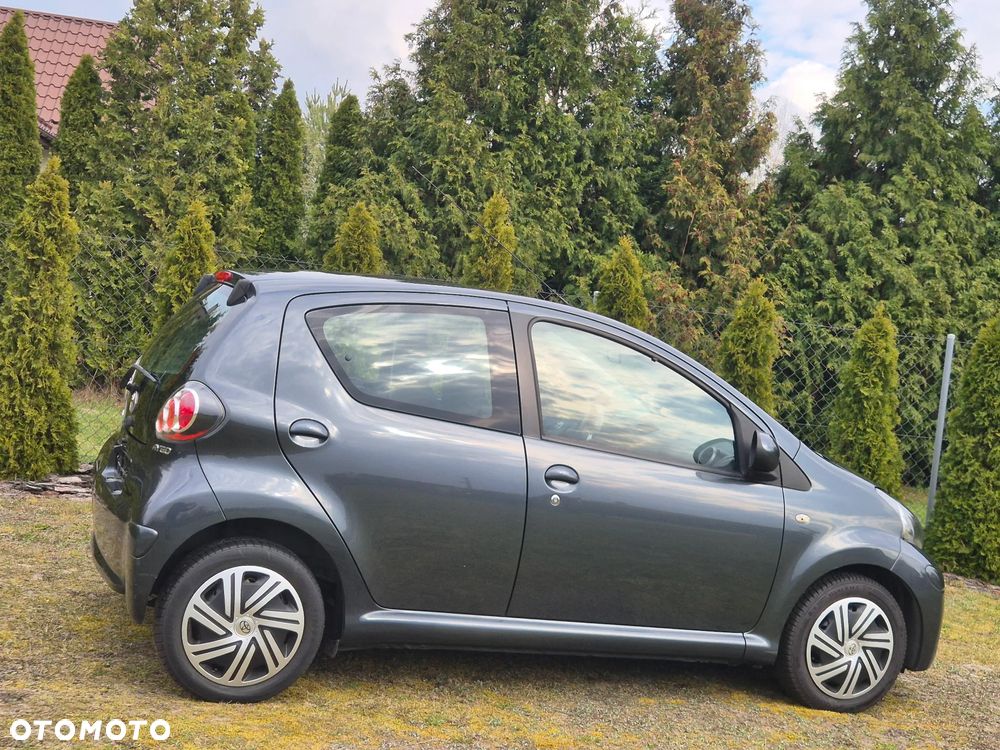 Toyota Aygo - 2