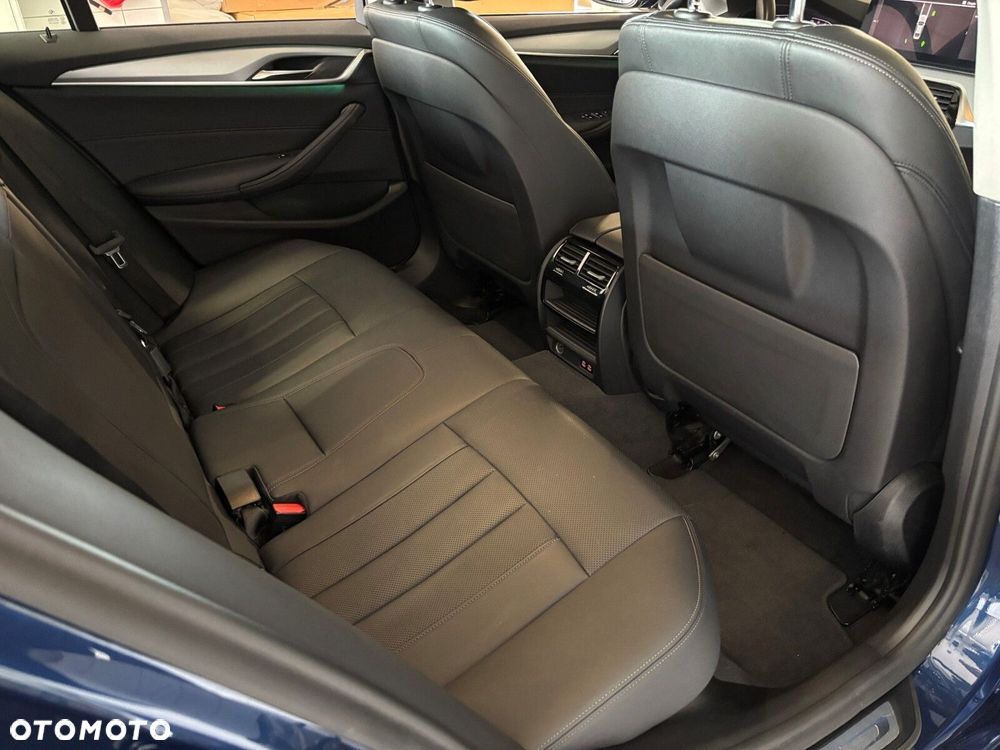 BMW Seria 5 - 24