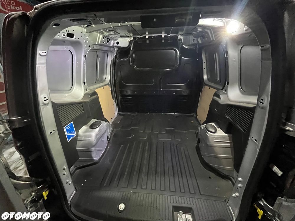 Ford Transit Courier MCA 1.0 EcoBoost 100 KM EURO 6.2 Manualna Trend - 6
