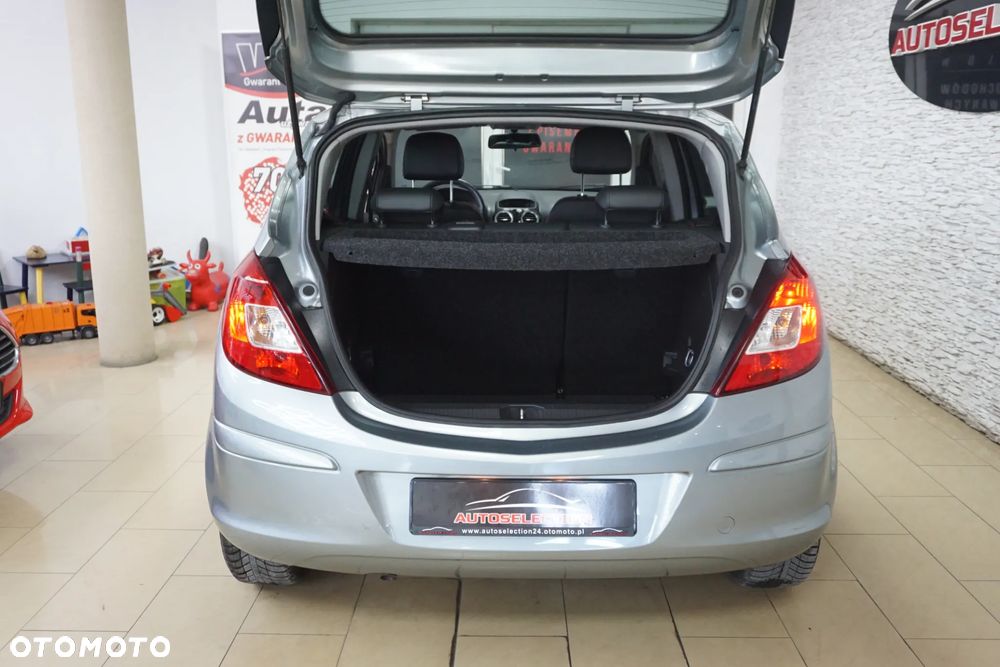 Opel Corsa 1.2 16V Enjoy - 13