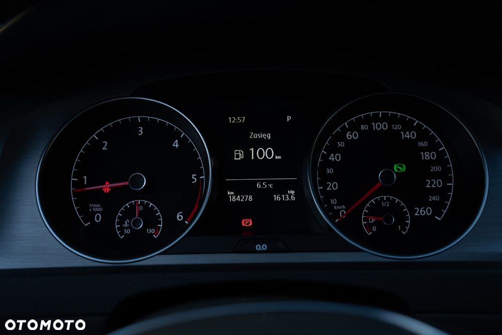 Volkswagen Golf 1.6 BlueTDI DSG Comfortline - 16