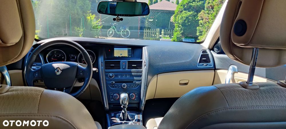 Renault Latitude 2.0 dCi Privilege - 4