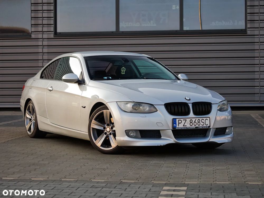 BMW Seria 3 320i - 6