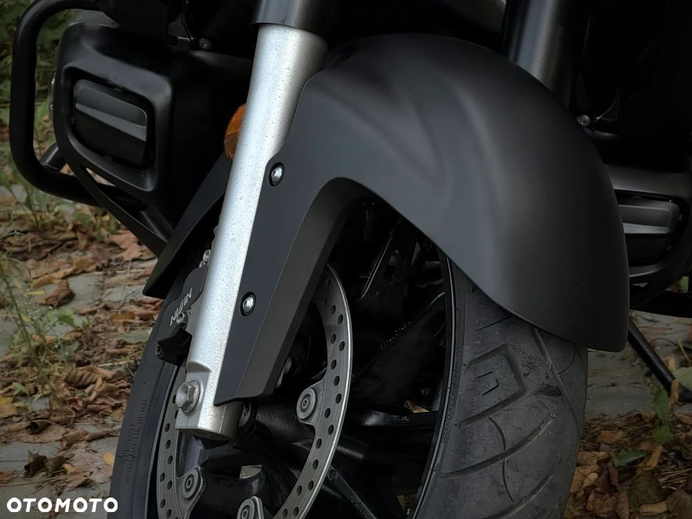 Honda Valkyrie - 12
