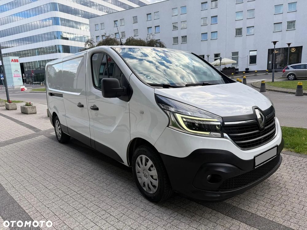 Renault Trafic - 2