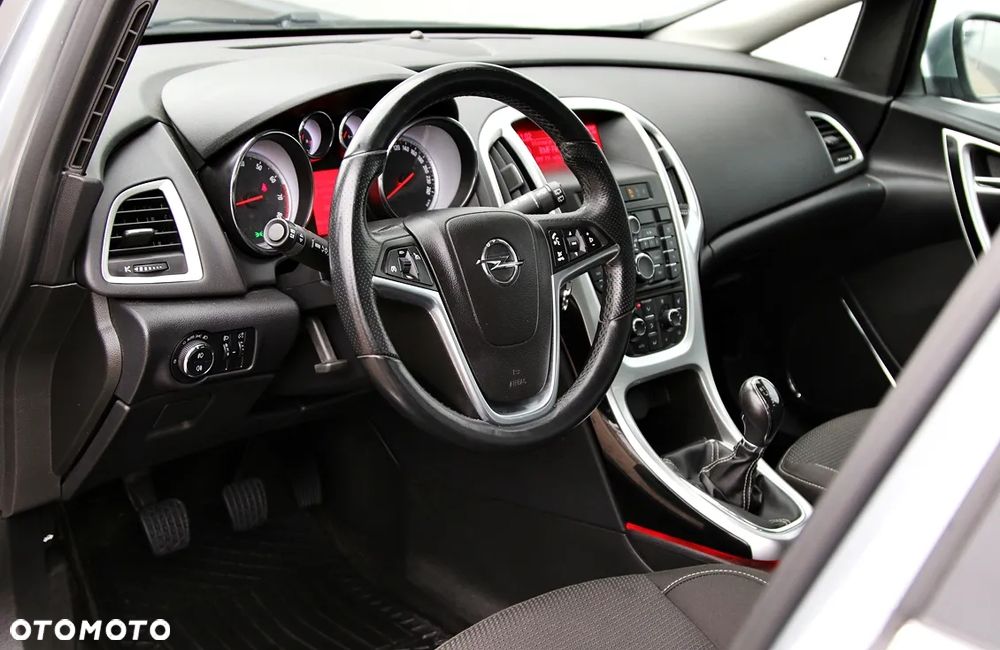 Opel Astra 1.4 T Enjoy - 13