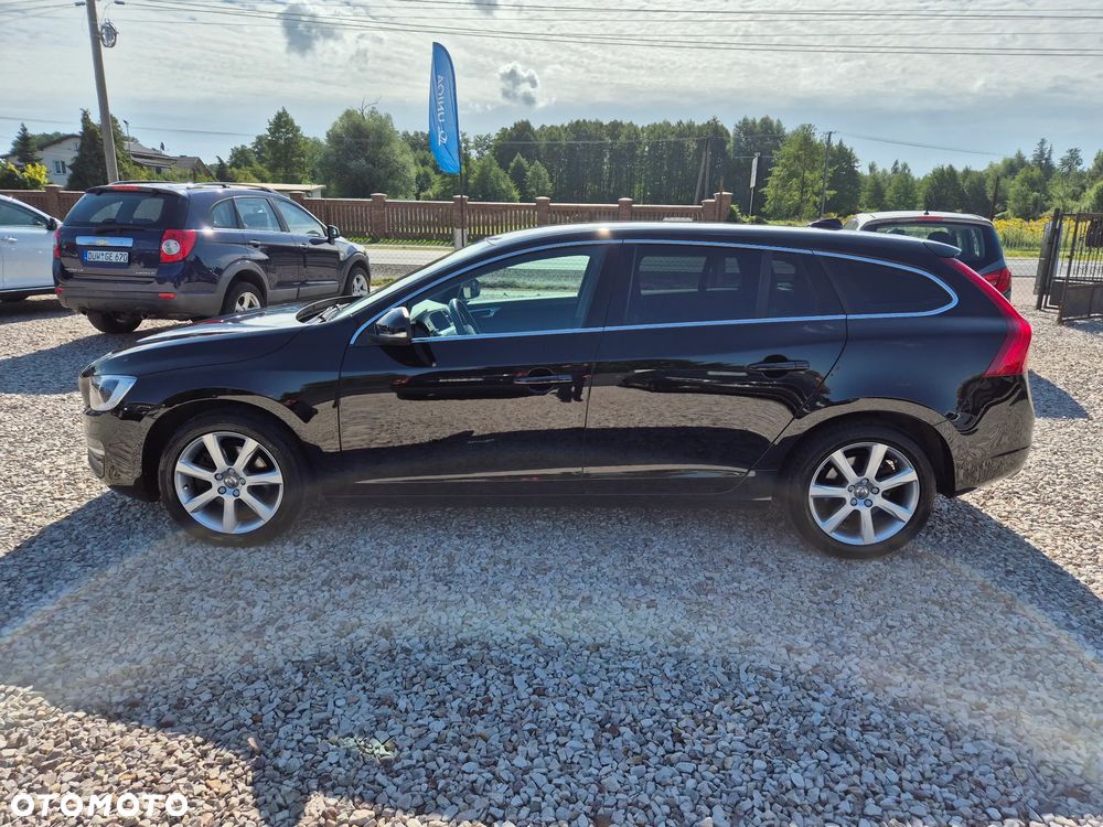 Volvo V60 D3 Momentum - 14