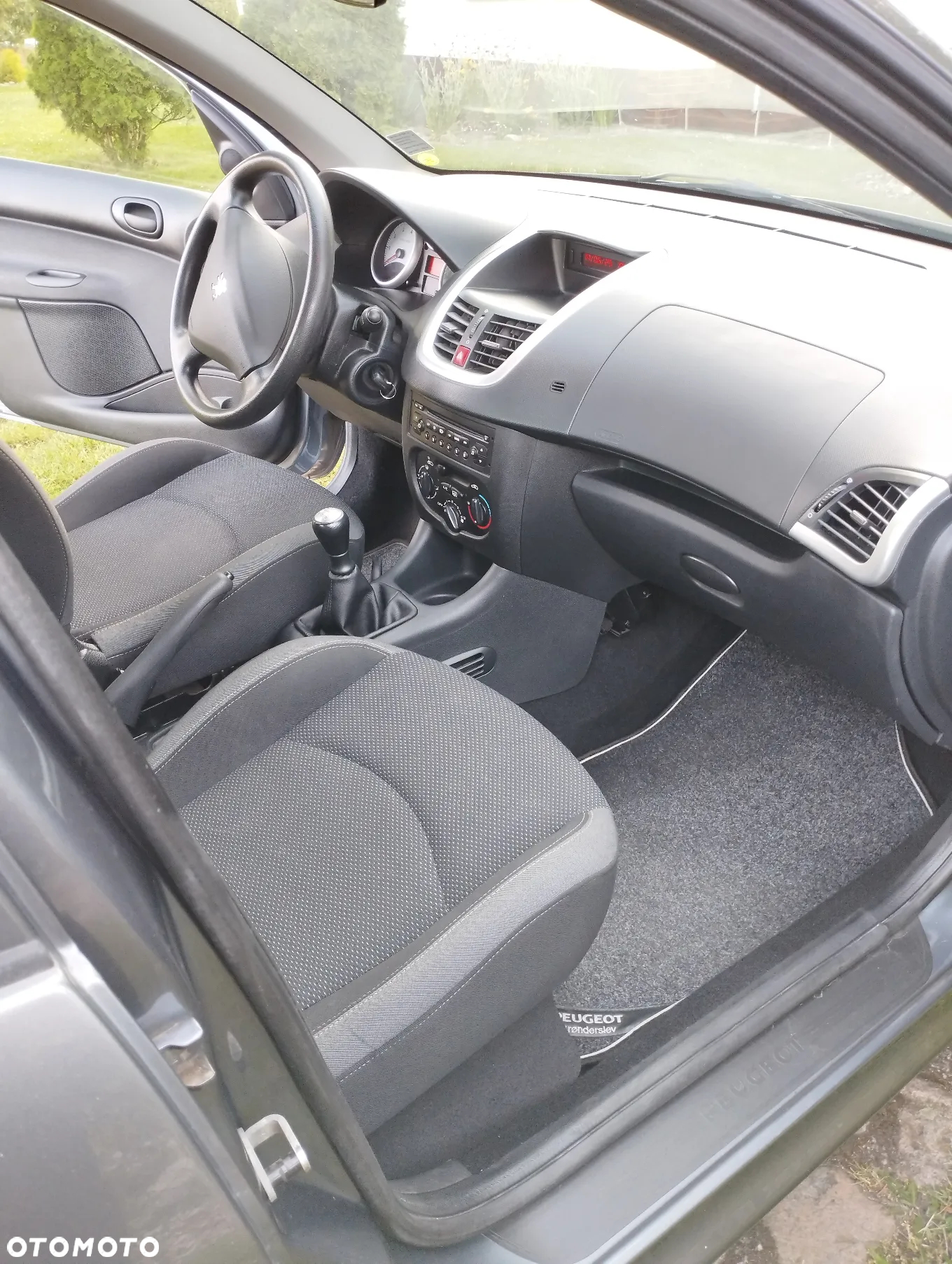 Peugeot 206 - 15