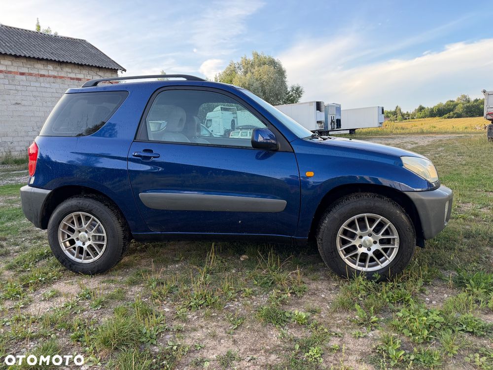 Toyota RAV4 - 3
