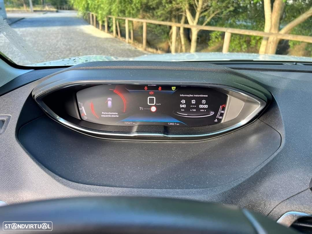 Peugeot 3008 PureTech 130 Stop & Start GPF Active Pack - 23