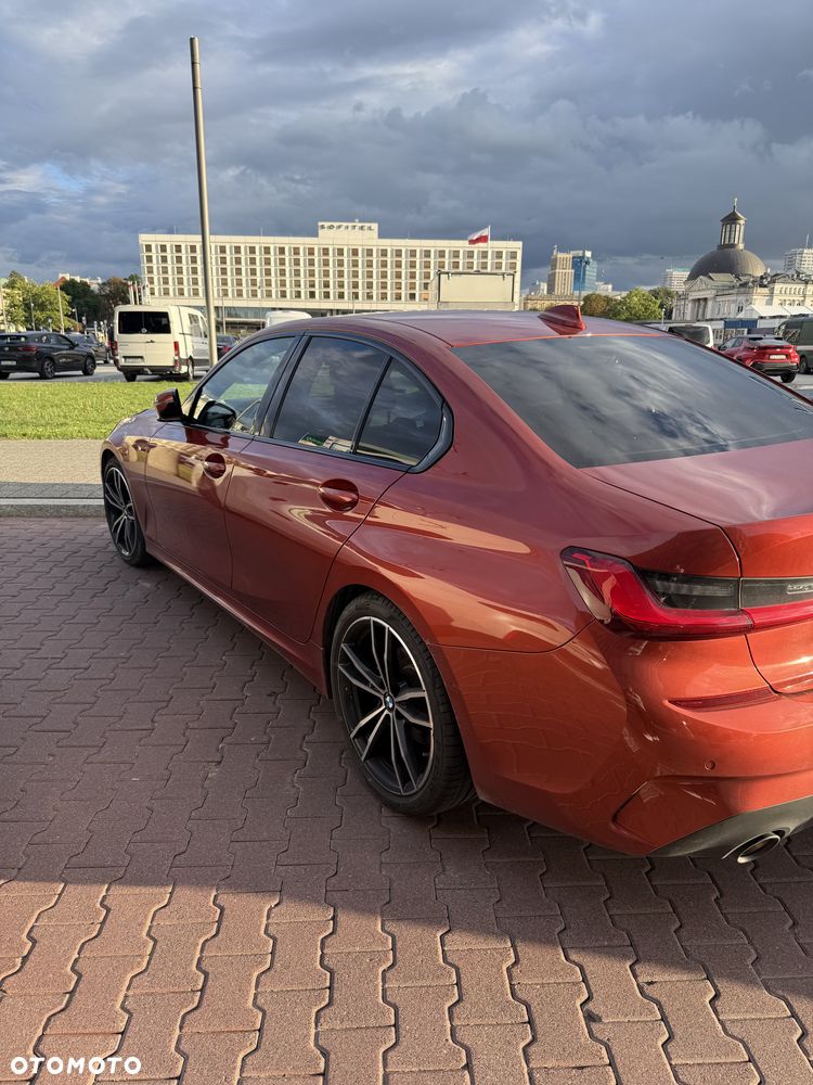 BMW Seria 3 320d M Sport - 8