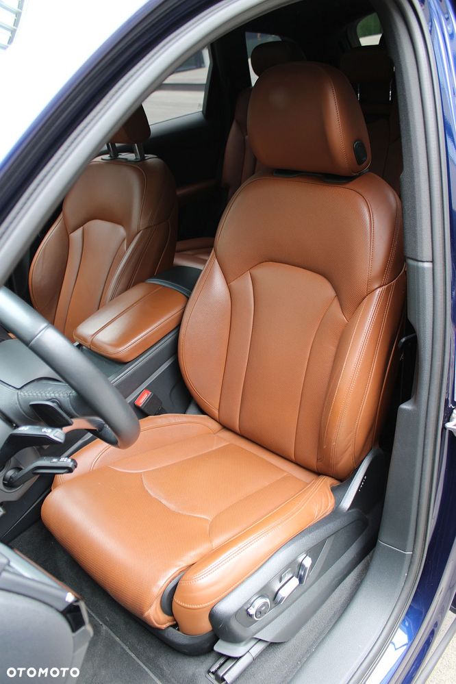 Audi Q7 - 12