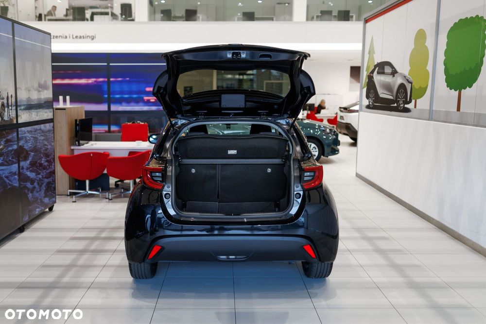 Toyota Yaris Hybrid 1.5 Style - 25
