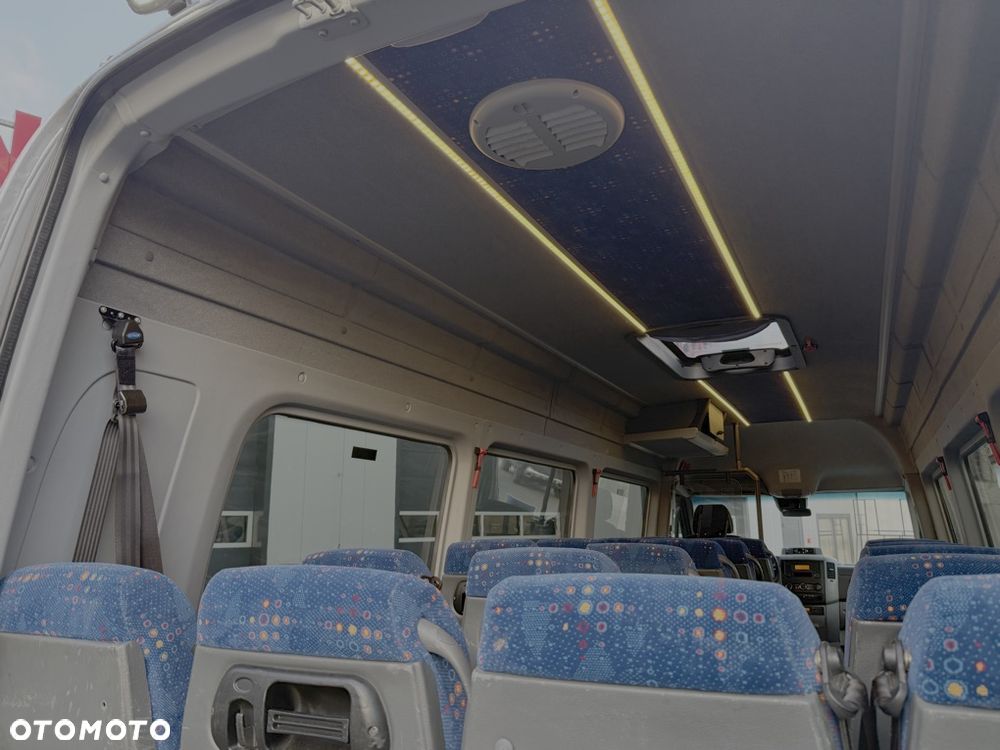 Mercedes-Benz Sprinter 516 Nr. Oferty: 19 - 24