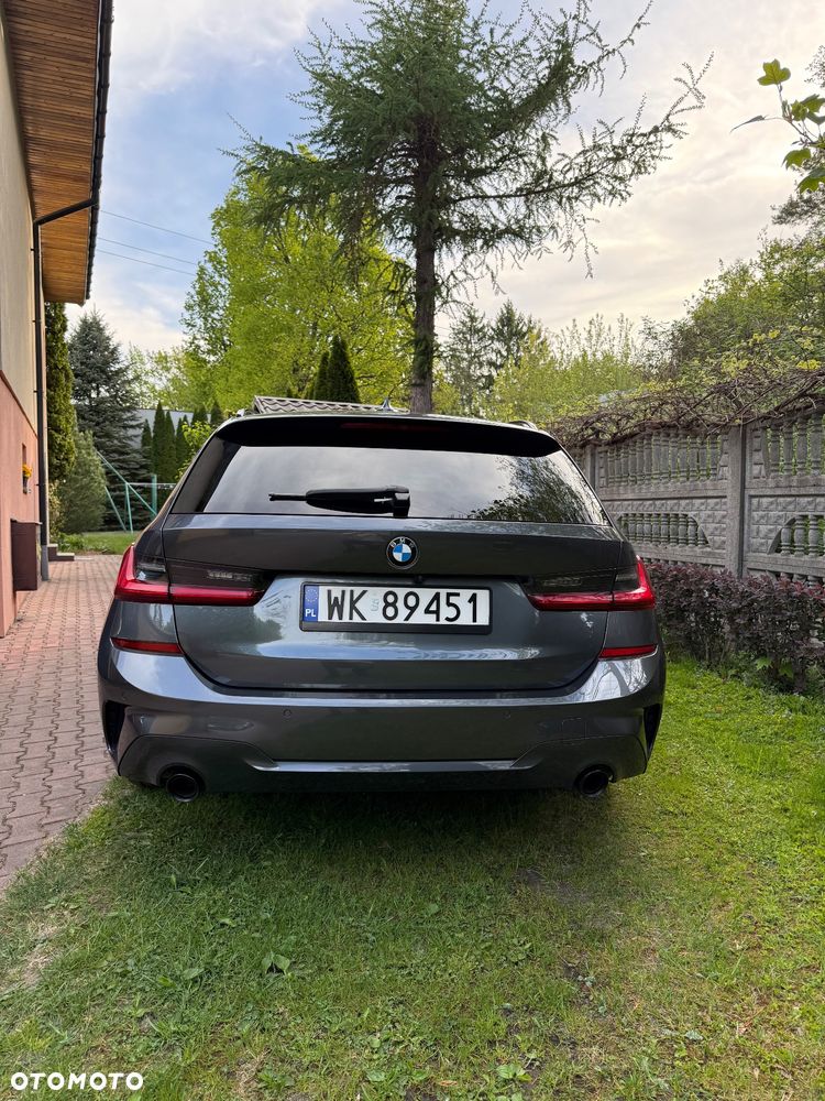 BMW Seria 3 320d xDrive mHEV - 4