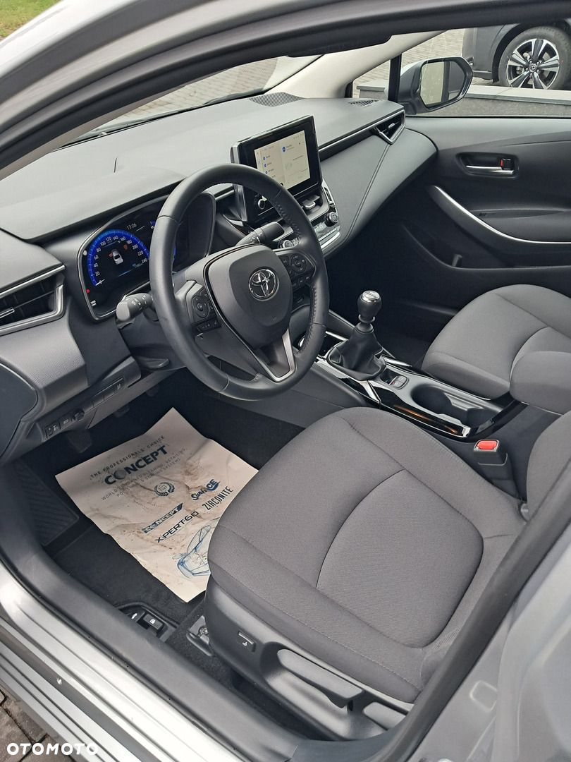 Toyota Corolla - 5
