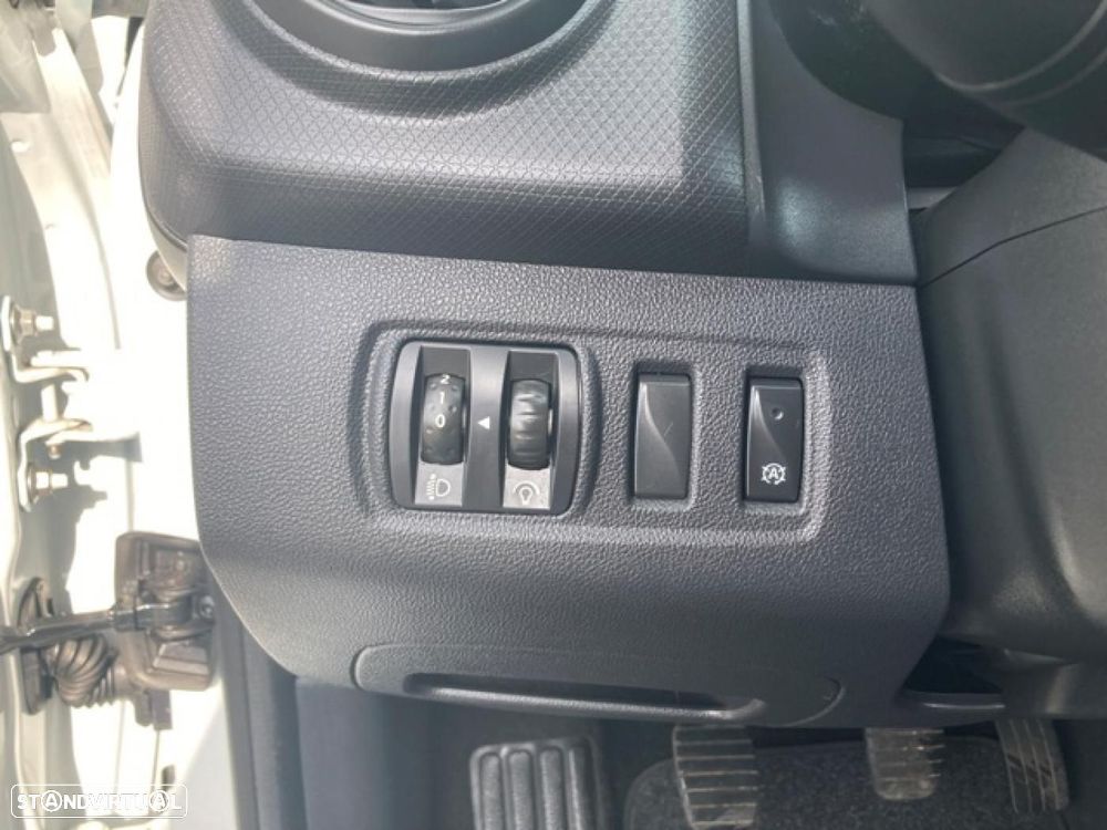 Renault Clio 1.5 dCi Zen - 13