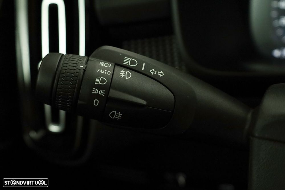 Volvo XC 40 1.5 T2 Plus Dark Auto - 17