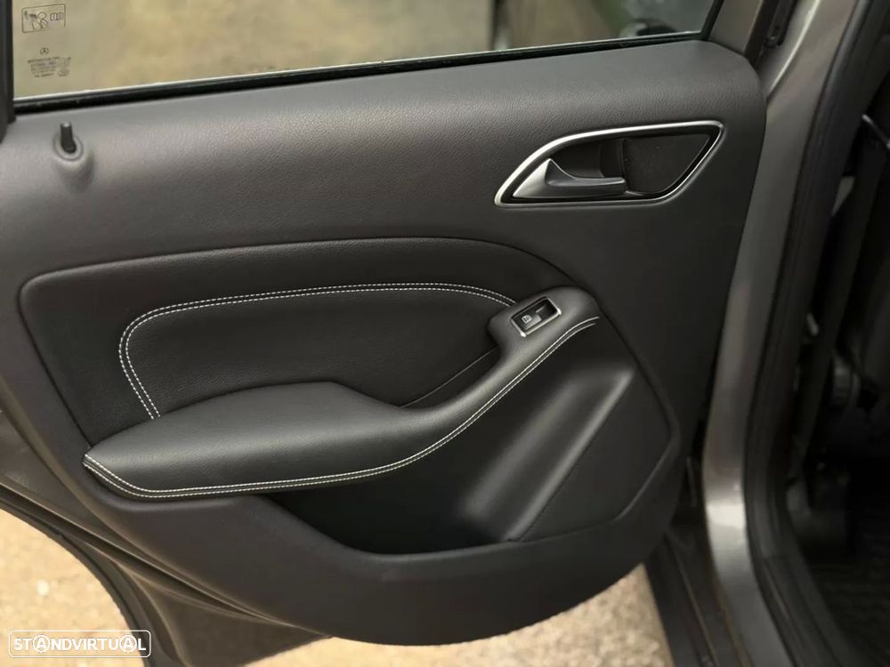 Mercedes-Benz B 200 CDI Urban - 36