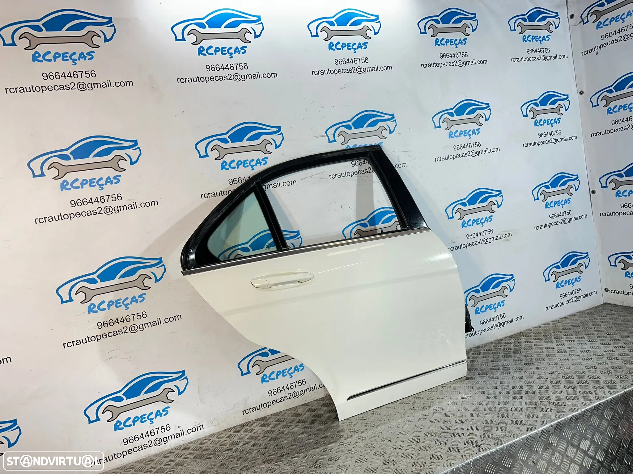.Porta Traseira Tras Direita Mercedes Benz Class C W204 Sedan Carro 2007 - 2014 - 3
