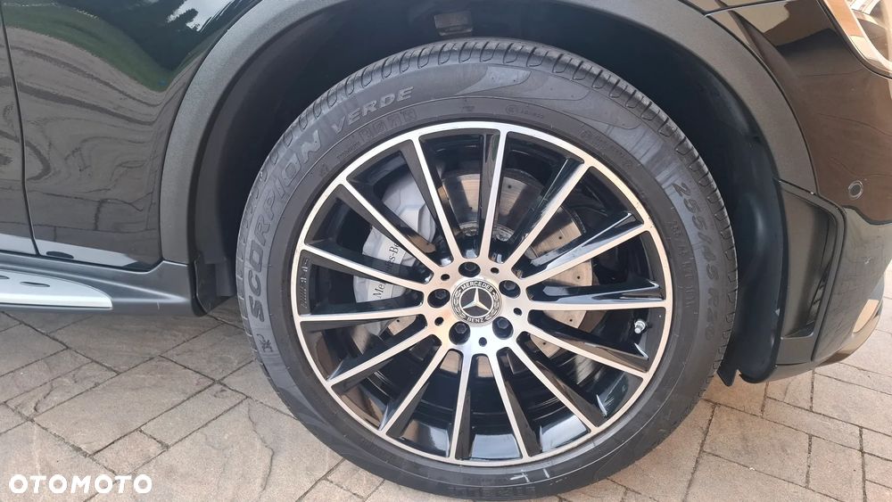 Mercedes-Benz GLC 200 d 4Matic 9G-TRONIC AMG Line Plus - 9