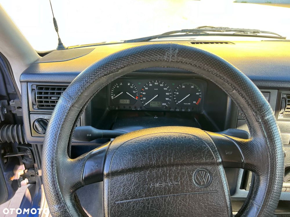 Volkswagen Transporter - 18