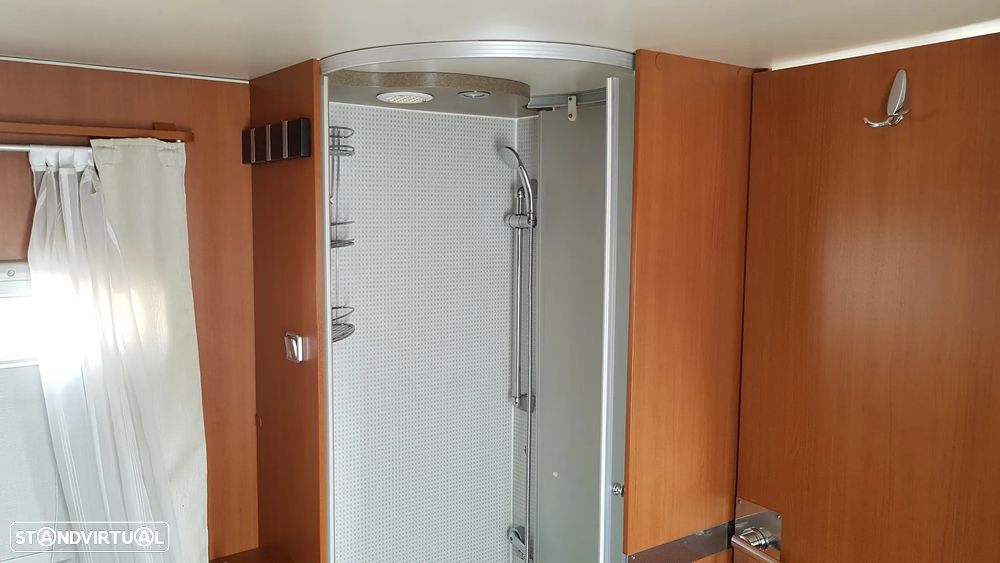 Challenger Mageo 3018 cama central - 12