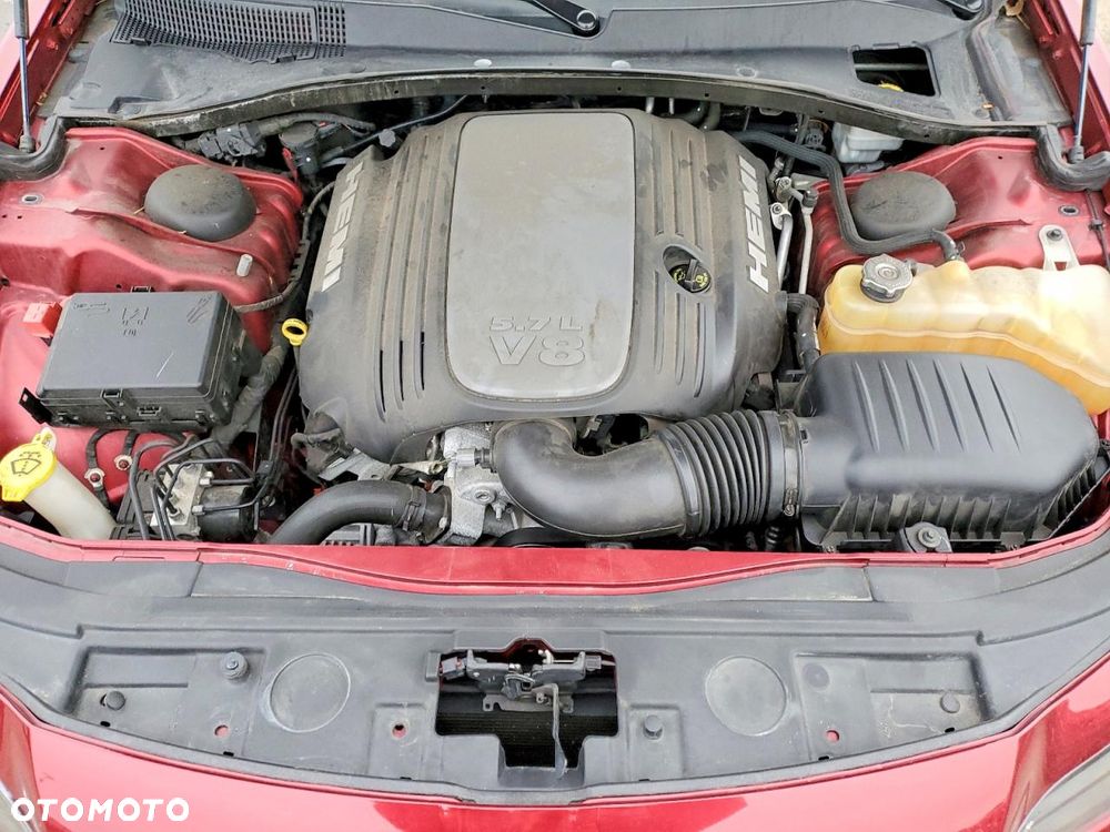 Chrysler 300s - 9