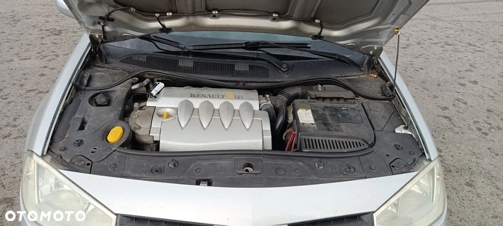 Renault Megane 1.6 Authentique - 7