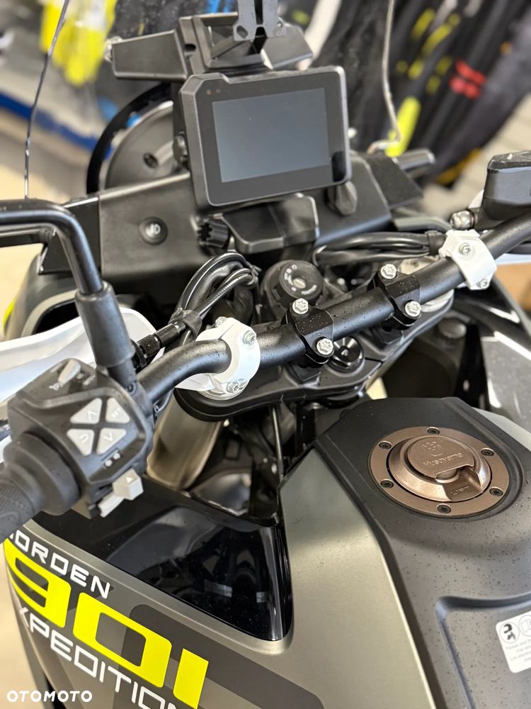 Husqvarna Norden - 3