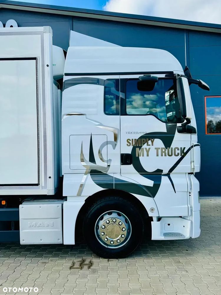 MAN MAN MAN TGX 26.440 // E6 // chłodnia z windą // 22 Epal // sypialka // - 25