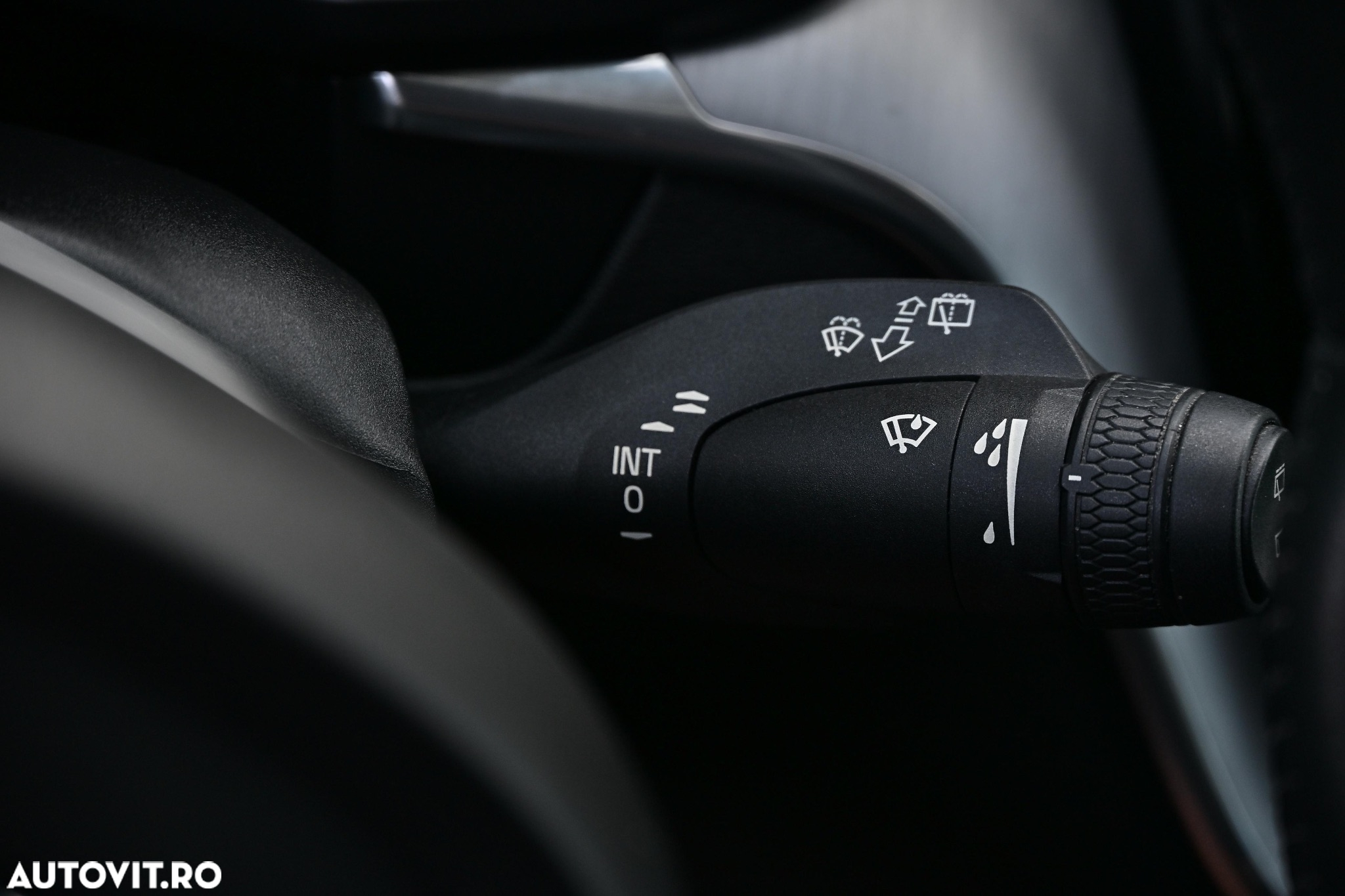 Volvo XC 60 D4 AWD Geartronic Momentum - 32