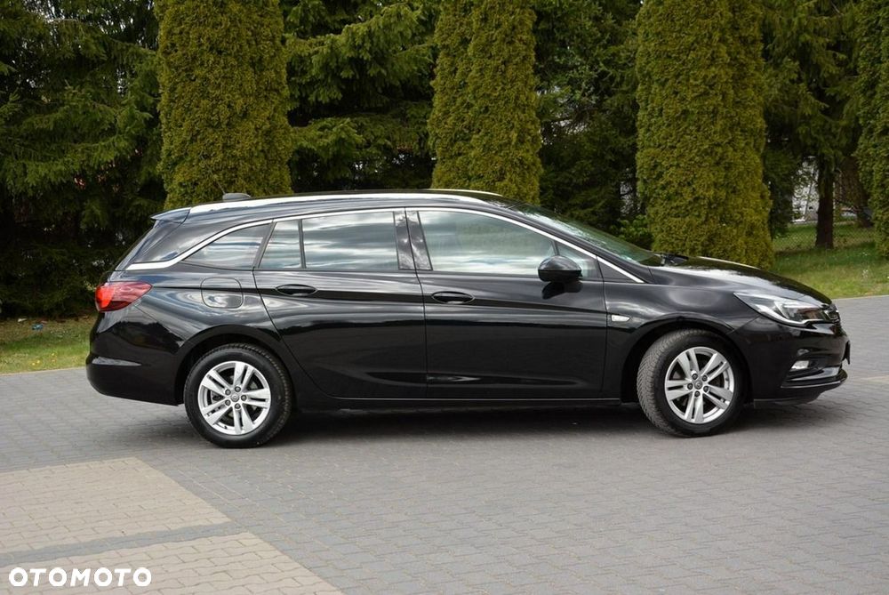 Opel Astra 1.4 T Dynamic - 4